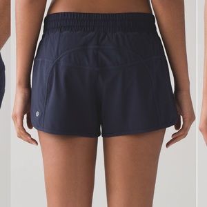 Lululemon tracker short IV 4” 6
